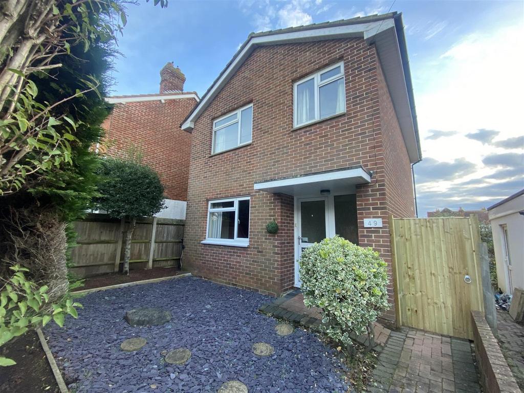 Gosport Road, LeeOnTheSolent PO13 3 bed detached house for sale £