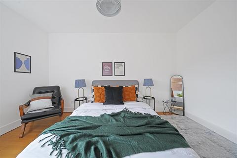 Flat 3, Holland House, 42 Newington Green, London, N16 9PQ