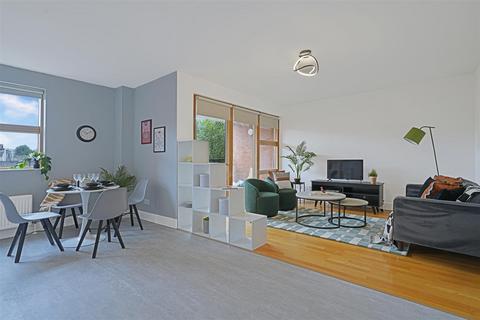 Flat 3, Holland House, 42 Newington Green, London, N16 9PQ