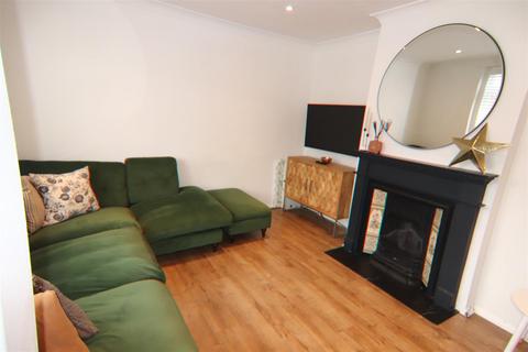 2 bedroom end of terrace house for sale, Amherst Drive, Orpington BR5
