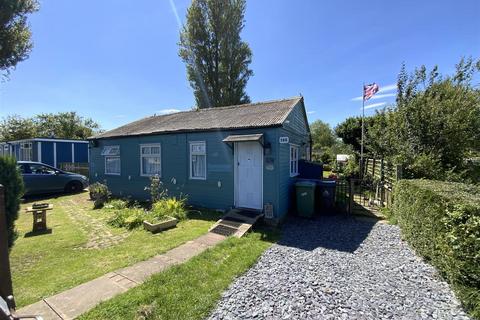 2 bedroom chalet for sale, Humberston Fitties, Humberston, Grimsby