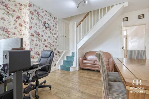52 Greenfield Street, Waltham Abbey, EN9 1HL