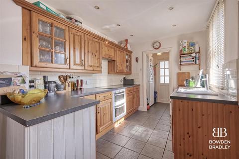 52 Greenfield Street, Waltham Abbey, EN9 1HL