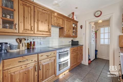 52 Greenfield Street, Waltham Abbey, EN9 1HL