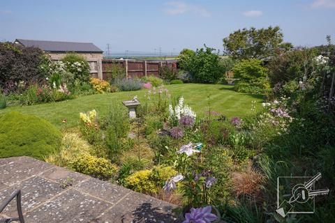 2 bedroom bungalow for sale, Gravesend Road, Shorne, Gravesend