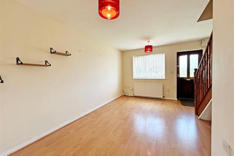 2 bedroom end of terrace house to rent, Rilshaw Lane, Winsford