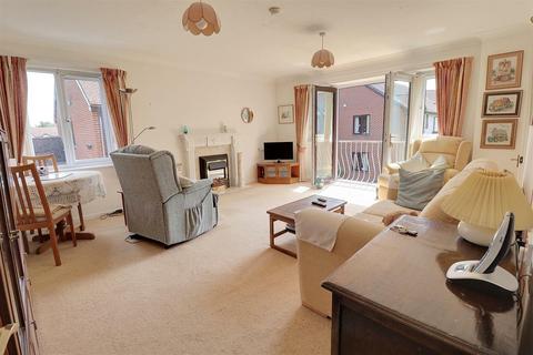 2 bedroom retirement property for sale, Glebe Farm Court, Up Hatherley, Cheltenham