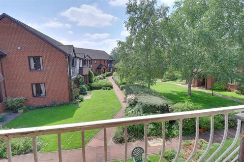 2 bedroom retirement property for sale, Glebe Farm Court, Up Hatherley, Cheltenham