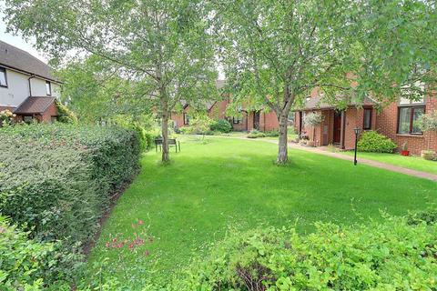 2 bedroom retirement property for sale, Glebe Farm Court, Up Hatherley, Cheltenham