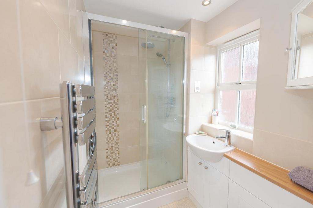 Ensuite.jpg