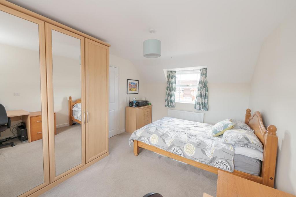 Bed 2 pic 2.jpg
