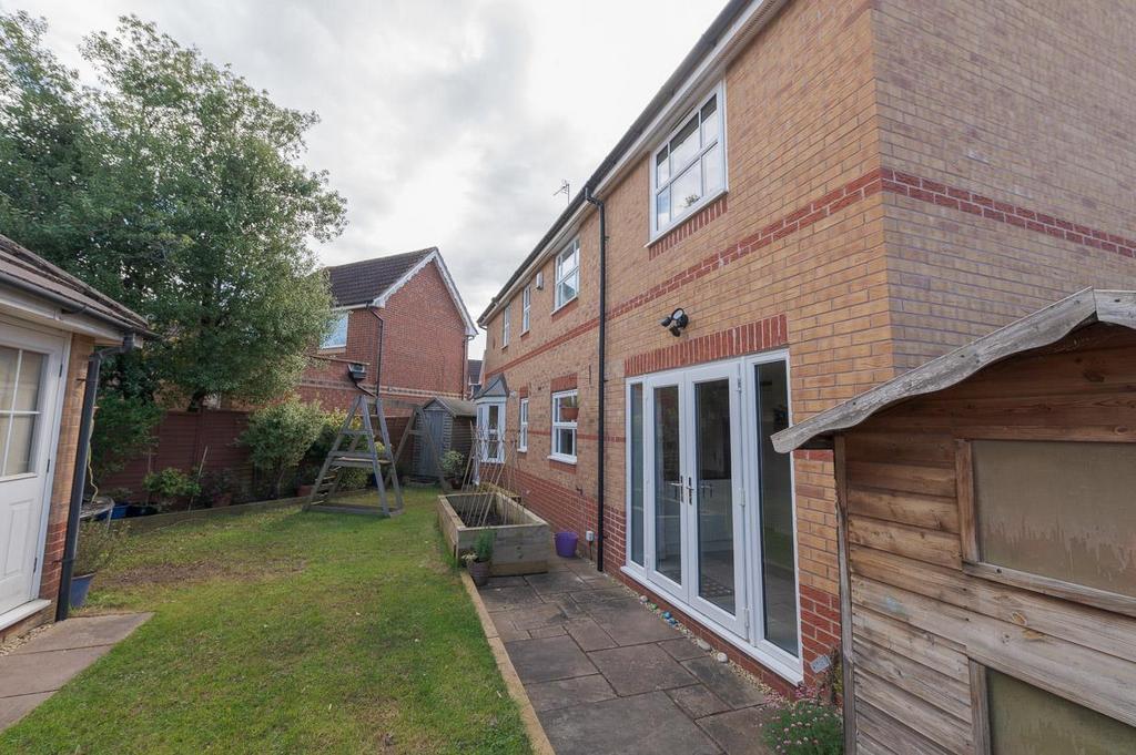 Rear garden pic 2.jpg