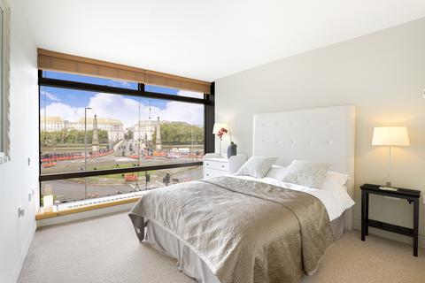 2 bedroom flat for sale, Parliament View, Albert Embankment, London, SE1