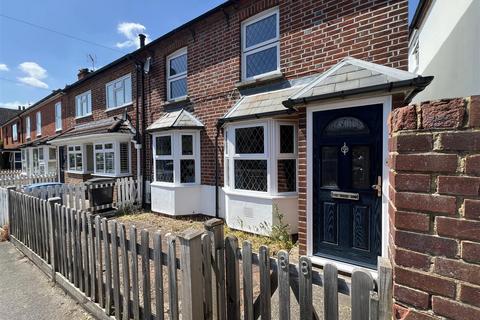 3 bedroom end of terrace house for sale, Clarence Road, Fleet GU51