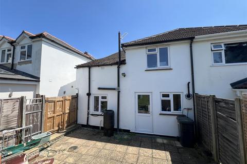 3 bedroom end of terrace house for sale, Clarence Road, Fleet GU51