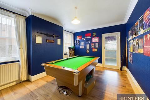 19 Devonshire Drive, Scarborough, YO12 7NH