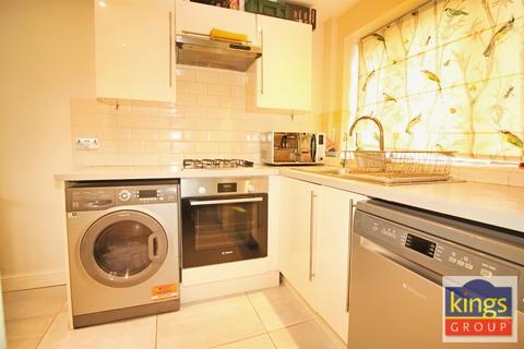 3 bedroom terraced house to rent, Perry Mead, Enfield