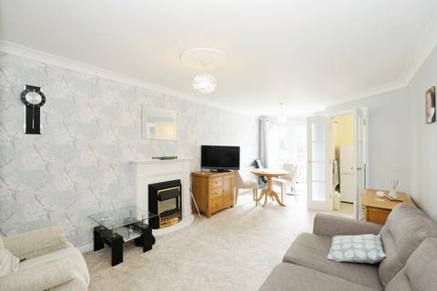 1 bedroom flat for sale, Chester Road, Holmes Chapel CW4