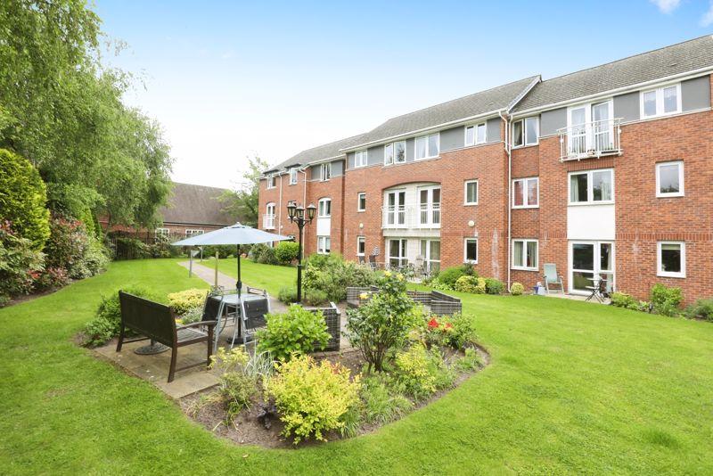 Chester Road, Holmes Chapel CW4 1 bed flat for sale £110,000