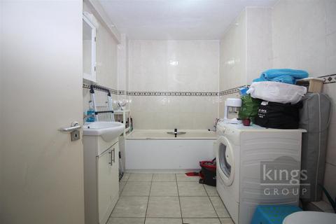 2 bedroom flat for sale, Eastleigh Road, London