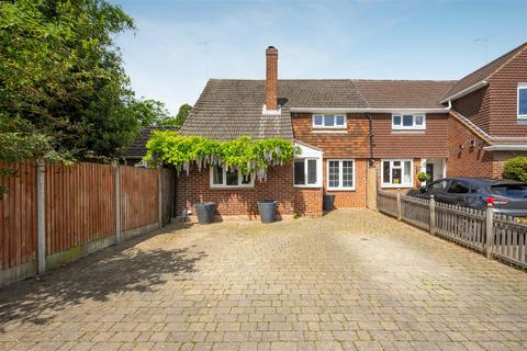 3 bedroom semi-detached house for sale, Jubilee Avenue, Ascot