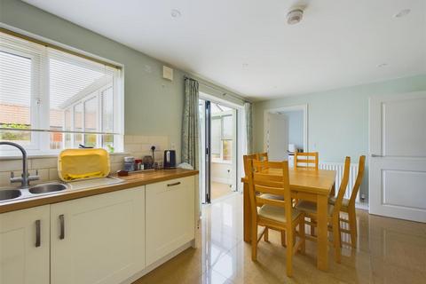 7 Longbridge Drive, Easingwold, York, YO61 3FH