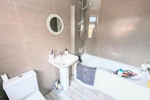 93 Lime Grove, Newark, NG24 4AQ
