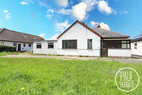 4 bedroom detached bungalow for sale, Property at Beccles Road, Carlton Colville, NR33