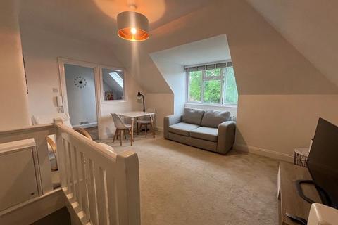 1 bedroom maisonette to rent, Clarendon Villas, Hove, East Sussex, BN3 3RE.