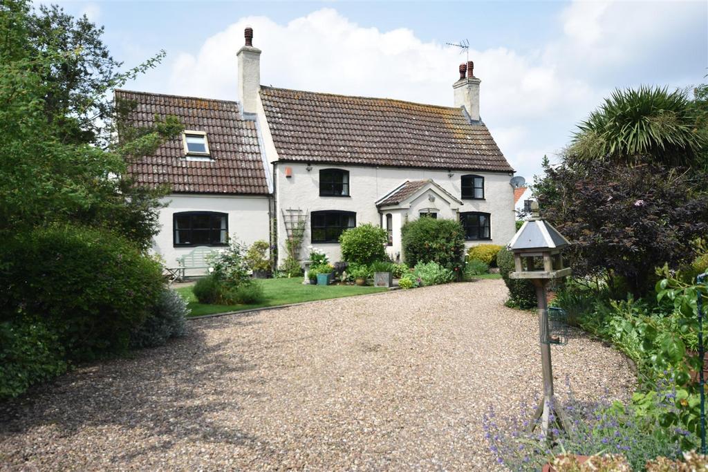 Middle Holme Lane, SuttonOnTrent... 3 bed cottage for sale £425,000