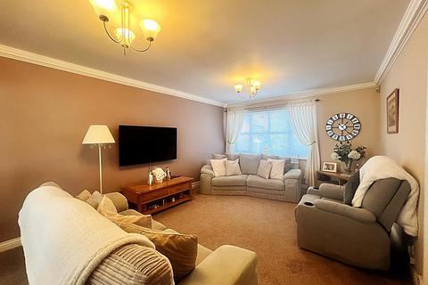 3 bedroom townhouse for sale, Hunters Lodge, The Green, Wallsend