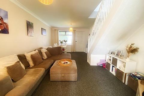 2 bedroom terraced house for sale, Worthing Close, Redesdale Park