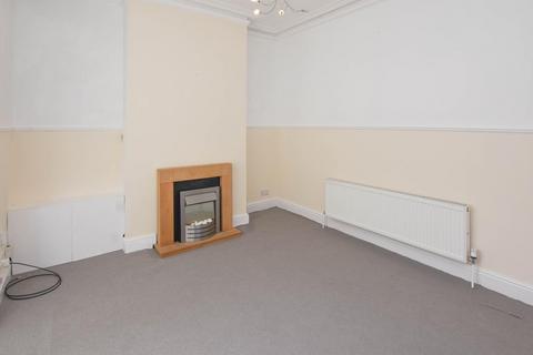 3 bedroom terraced house to rent, Clifton Street, Swinley, Wigan, WN1 2BU