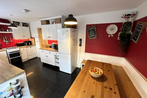 30 Bracken Close, Rode Heath, Stoke-on-trent, ST7 3JA