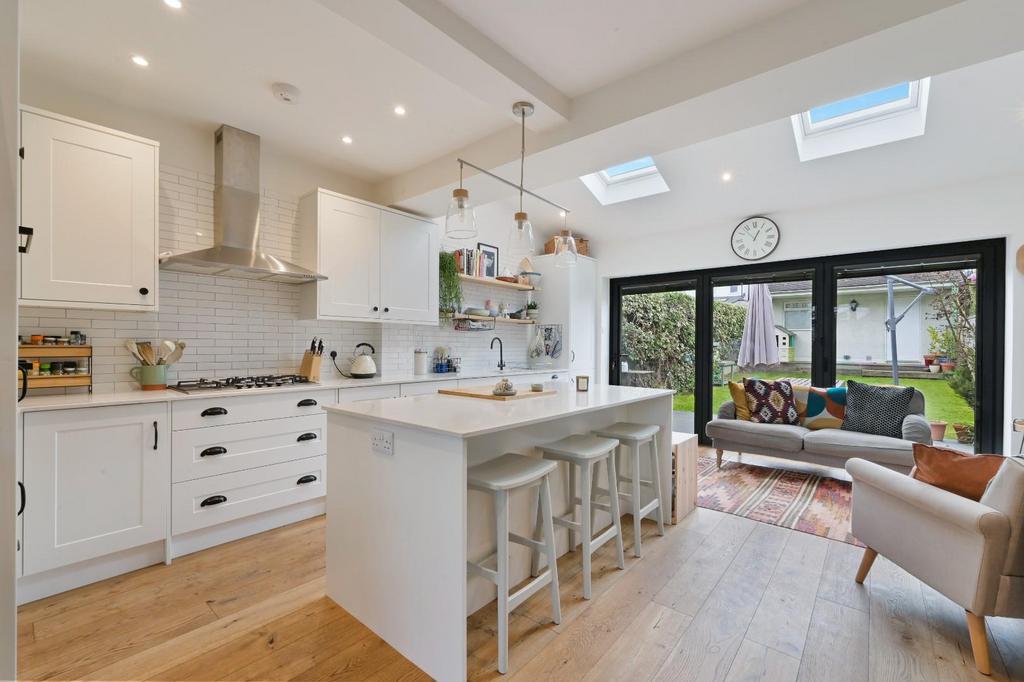 BRIDGEWOOD ROAD, 30.jpg