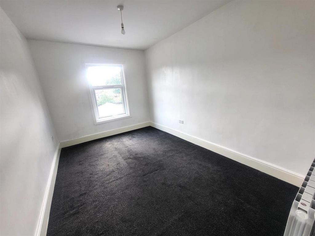 Bedroom Pic 1
