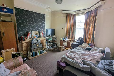 4 bedroom house for sale, Spring Place, Bradford