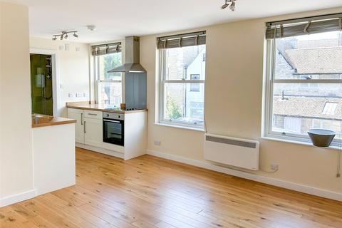 1 bedroom apartment to rent, Market Square, Witney, Oxfordshire, OX28