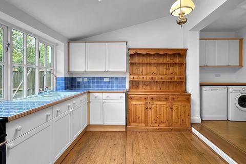 3 Cambridge Road, Girton, Cambridge, CB3 0PN