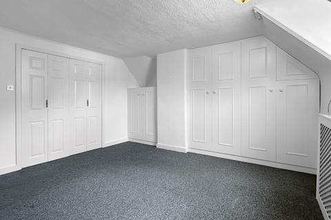 3 Cambridge Road, Girton, Cambridge, CB3 0PN