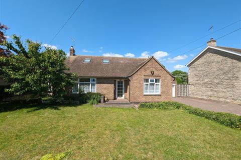 3 bedroom bungalow for sale, Church Street, Corby NN17