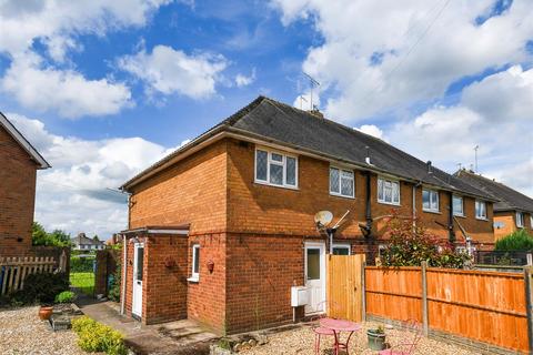 6 Bridgnorth Avenue, Wombourne, Wolverhampton, WV5 0AD
