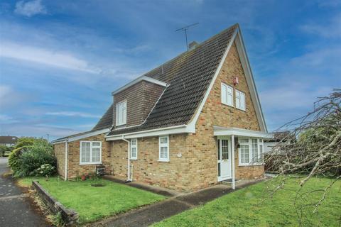 3 bedroom detached house for sale, Pilgrims Hatch