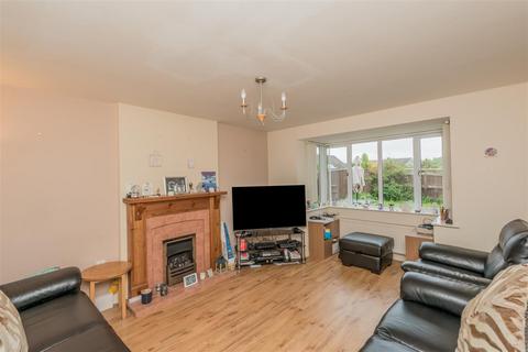4 bedroom detached house for sale, Spinney Rise, Tong, Bradford