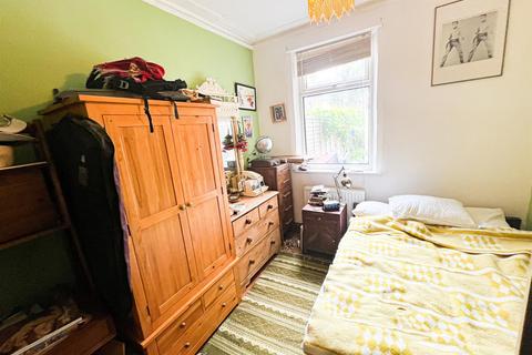 1 bedroom ground floor flat to rent, Melford Road, Leytonstone