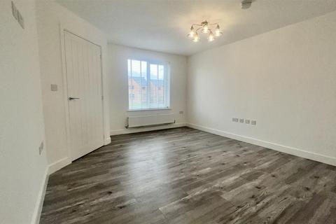 3 bedroom terraced house to rent, Red Kite Drive, Kenton Bank Foot, Newcastle Upon Tyne