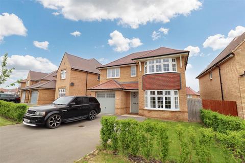 3 bedroom detached house for sale, Radley Avenue, Silver End