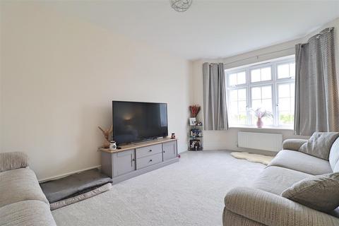 3 bedroom detached house for sale, Radley Avenue, Silver End