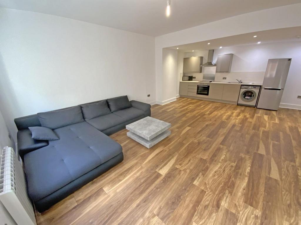 Open Plan Living Area &amp; Kitchen