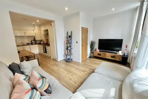 2 bedroom apartment for sale, Altrincham Road, Wilmslow